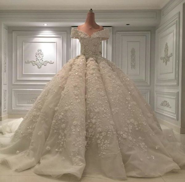 Luxus-Ballkleid-Hochzeitskleider aus der Schulter, Spitze, 3D-Blumenapplikationen, Perlen-Hochzeitskleider, Hofzug, nach Maß, Vestidos De Novia