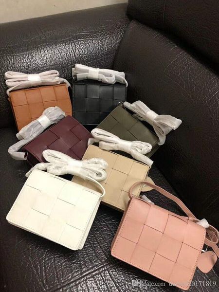

new european classic luxury style women's handbag single shoulder bag fashion leather making and knitting style model show