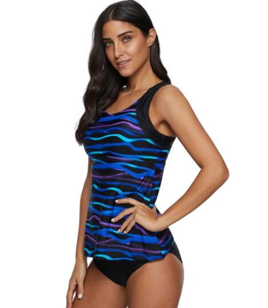 

2023 online flag large big plus girl sport bikinis set beach gradient one piece belly covering flat angle stripe print swimwear