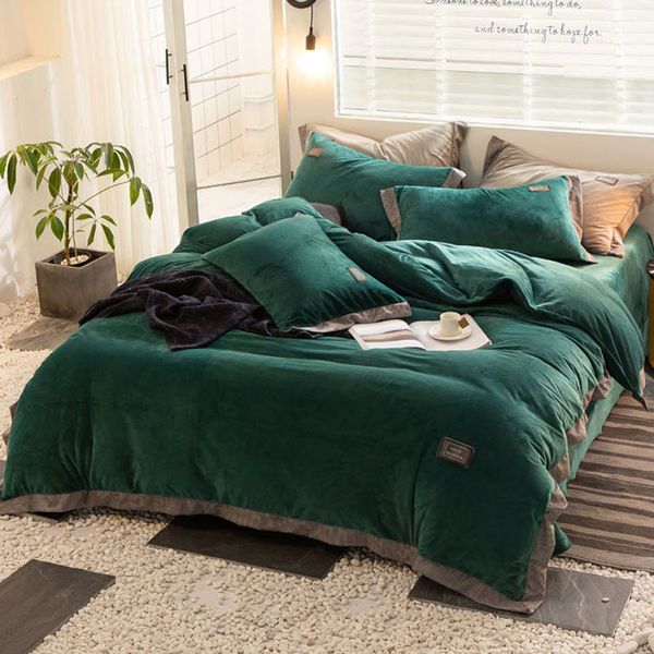 

winter warm plush bedding set 4pcs coral velvet quilt cover solid sheet pillowcase plaid hemming baby flannel thick duvet cover