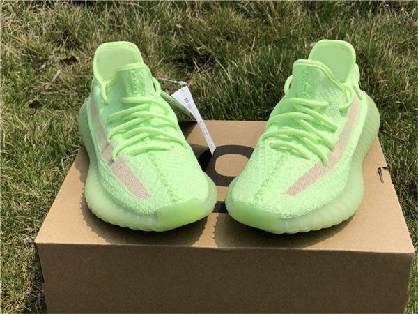 

2019 authentic 350s v2 gid glow in the dark eh5360 kanye west running shoes for men women black fu9161 clay static sneakers with box, White;red