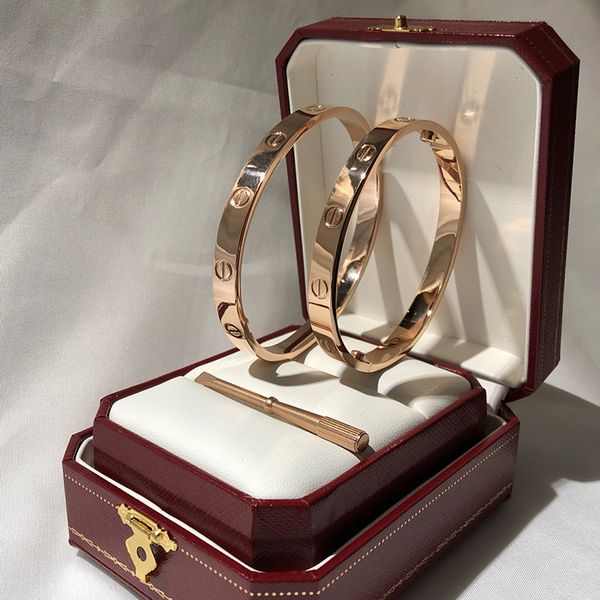 

Bracelete zhang_yibing