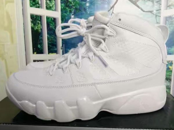 

новый 2019 белый серебристый металлик jumpman 9 женщины баскетбольная обувь 25-й годовщины белый розовый 9 s кроссовки тренер размер 36-40