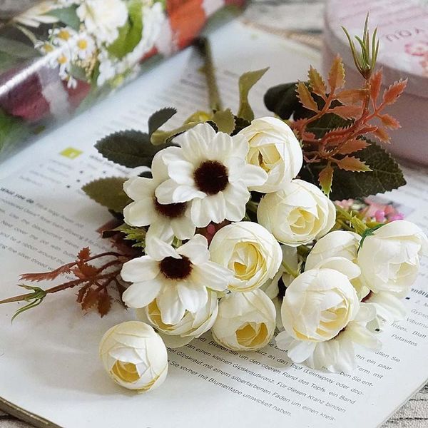 

27cm length 1 bouqut real touch silk diy daisy camellia artificial flowers party home decor wedding decoration fake flower 52077
