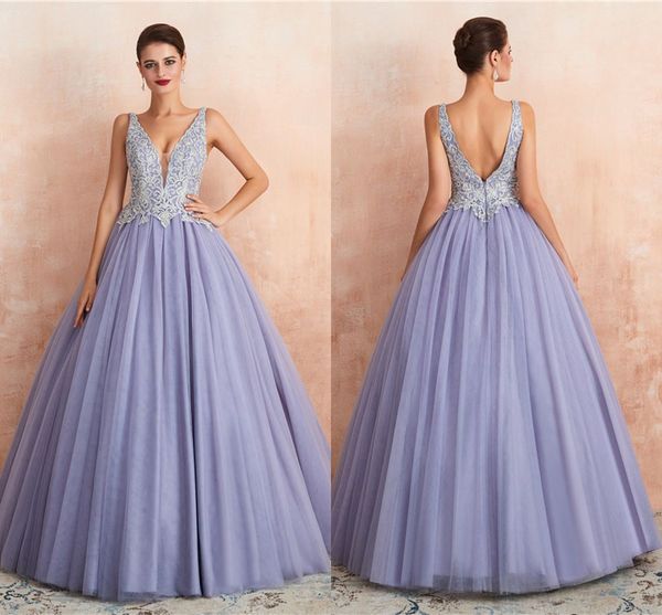 

2019 lavender lace appliqued a-line prom dress elehant v neck a-line evening quinceanera dresses luxury formal party pageant gown cps1446, Black;red
