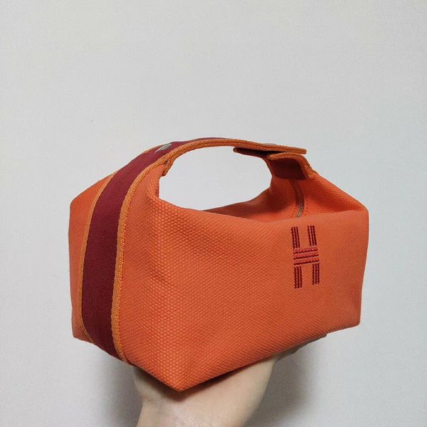 

new lady hand bag 7a high-end custom quality handbag fashion style style silver metal accessories out of the new wash