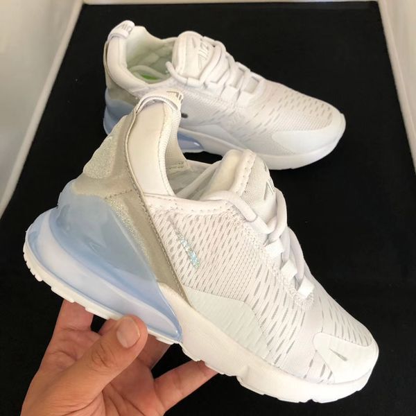 

2019 new 270 be true white volt triple white black teal fa hion de igner ca ual hoe women men air ca ual 270 neaker