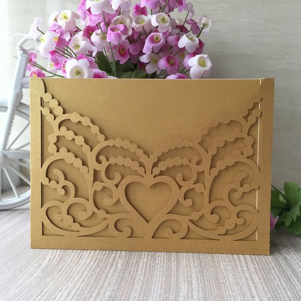 

20 шт. / лот оптом и в розницу свадебные приглашения полые кружева фестиваль поздравительные подарочные карты полые сердца украшения, Black