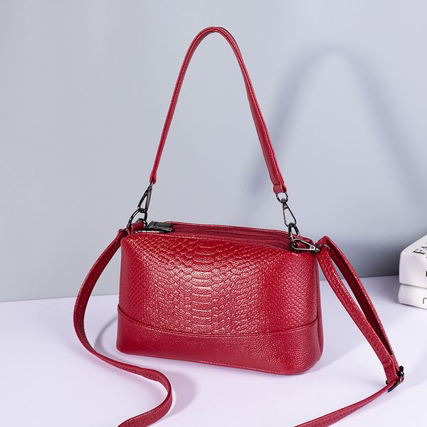 

2020 new fashion shoulder diagonal bag hand carry three small square package
