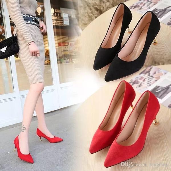 

2019 spring new black professional high heels fine heels single shoes women are dressed in a hundred shoes with shallow heels women's s