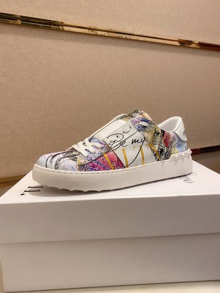 

new style high-end luxury men's casual sports shoes fashion design brand lace-up men's shoes classic vintage pattern size: 38-44