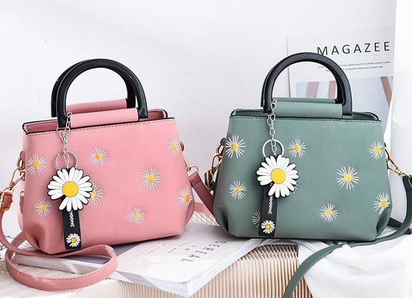 

2020 fashion new daisy handbag designer shoulder messenger bag lemon soda female bag trend wild ing