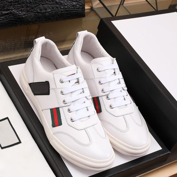 

2019 new winter and autumn men's fashion trend outdoor lace-up shoes daily black round head lace-up casual shoes low shoes