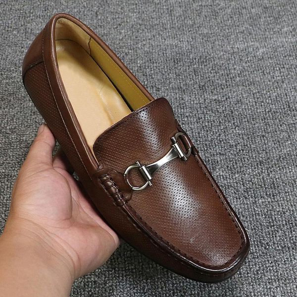 

new luxury designer men's embossed leather dress shoes loafers, fashionable soft slippers, driver driving casual shoes with original bo, Black