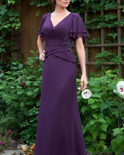 

2019 elegant dark purple a-line chiffon mother of the bride dress v neck formal party gowns floor length wedding guest gowns, Black;red