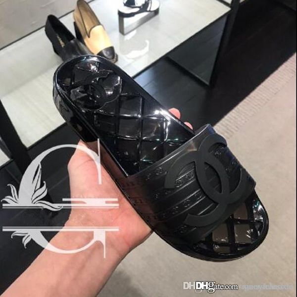 

2019 new transparent slippers 19ss spring and summer pvc sandals slippers transparent new crystal female shoes sand beach cool slippers, Black