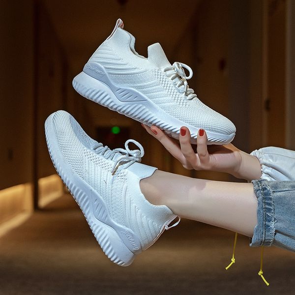 

soft shoes woman flats round toe 2020 fashion women's slip on sneakers all-match dress modis summer sports casual new black