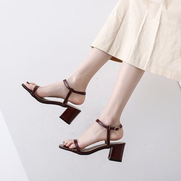 

thick heels 2020 new summer korean version of the wild version of the red net with sandals plus size women's shoes, Black