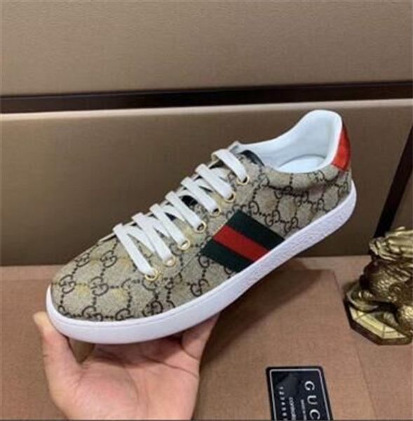 

Роскошь дизайнер мужчины свободного покроя обувь низкие плоские кожаные Гуччи кроссовки Туз Пчелка полосы обуви ходить спортивная Trainerss