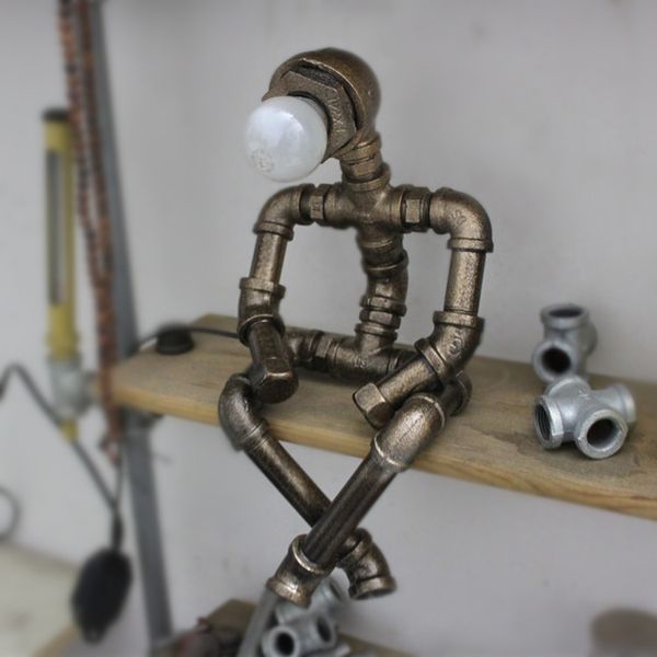 Lâmpadas de mesa de tubo de água de ferro criativo Loft Loft industrial lâmpada de mesa industrial lâmpada de mesa de cabeceira para café bar de robô