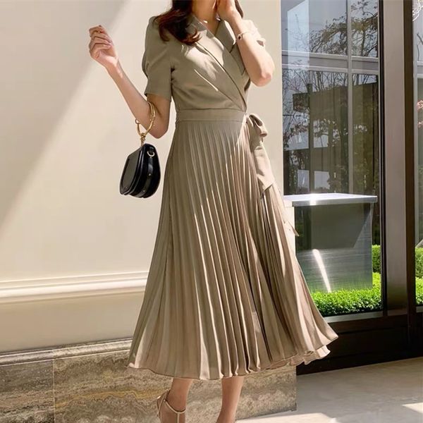 

runway new 2020 summer women fashion dress bow lace up short sleeve dress big swing high waist pleated midi vestidos, Black;gray
