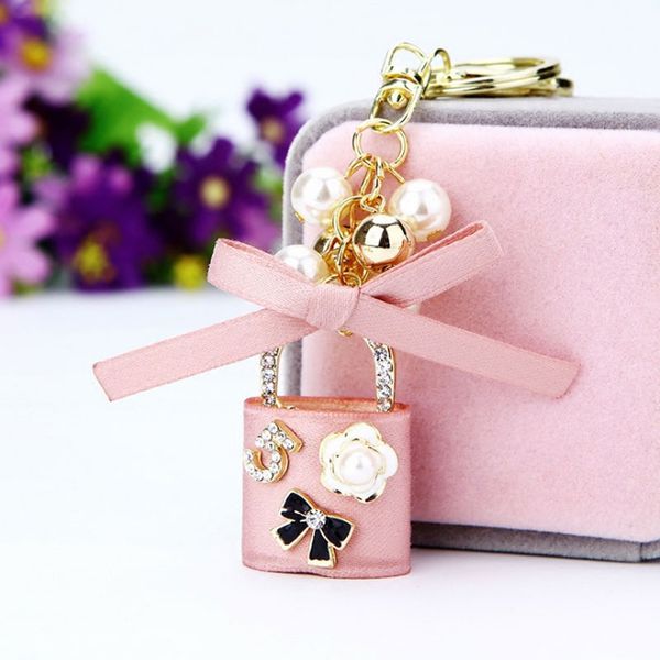

korean new design bow lock car key chain handbag bag number 5 flower pearl pendant keychain gift, Silver