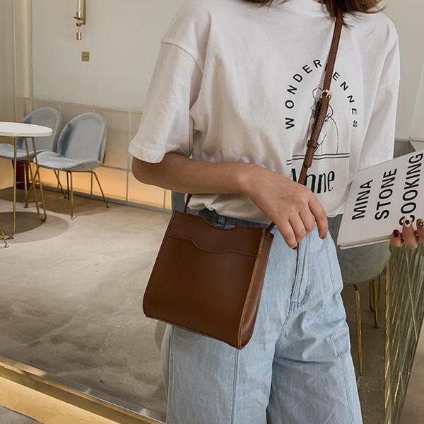 

2020 new simple solid color wild student pu bag casual shoulder bag messenger small