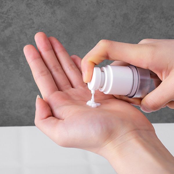 

professional new portable transparent travel cosmetic bottle points bottling plastic