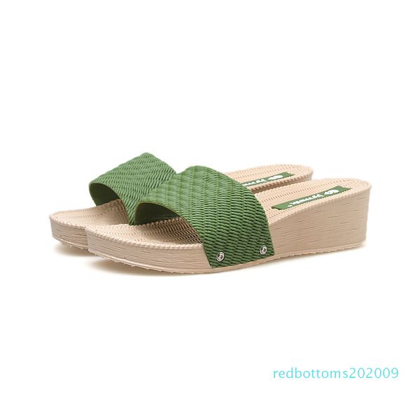 

monique summer new style sandals are antiskid wearresistant thick sole middle heel all kinds of indoor soft sole indoor outdoor womens r09, Black