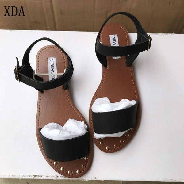 

xda new summer women sandals slip-on peep toe casual rivets gladiator flats sandals fashion woman shoes sandalias mujer d182, Black