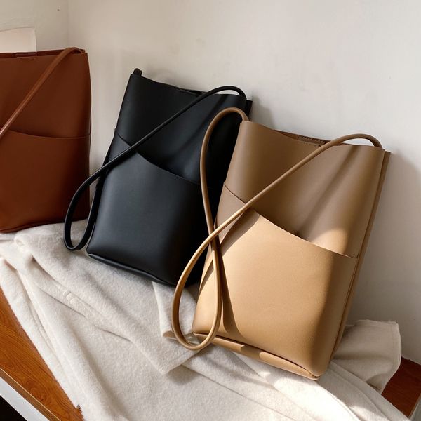 

high capacity solid color pu leather shoulder crossbody bags for women 2019 brand designer bucket bags lady travel handbags