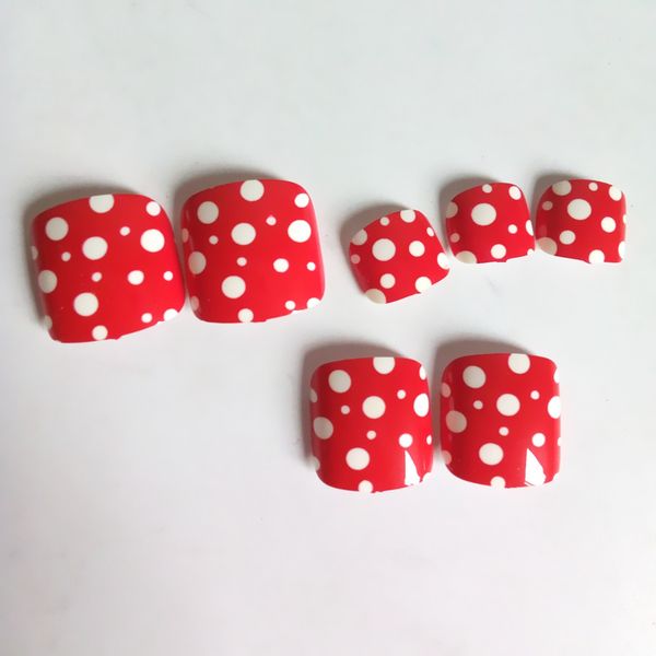 

24 pcs short fake toenails shiny red false toenails lovely dots artificial nail with design press on nail t004, Red;gold