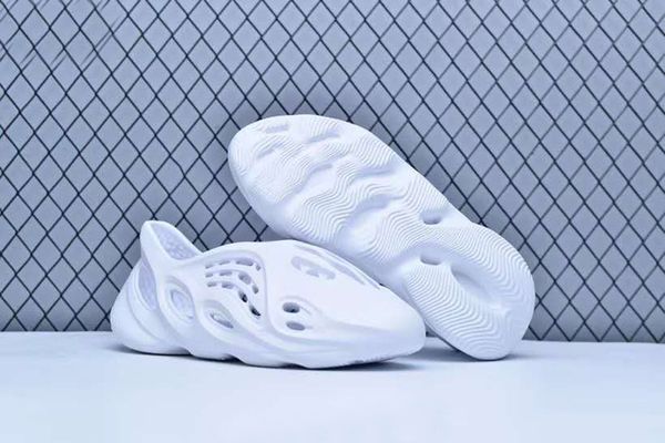 

discount summer kanye west luxury hole foam runner slides bone desert sand men women desinger slippers beach indoor sandals shoes, Black