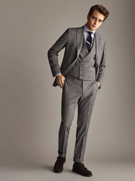 

a self-styled plaid suit jacket custom made men suit groom tuxedos formal suits business men wear(jacket+pants+vest, Black;gray