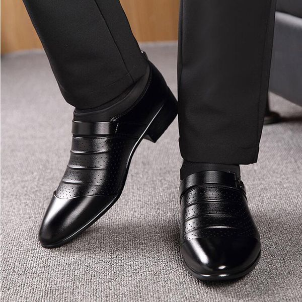 

2019 black business formal shoes men slip on oxford leather men shoes casual breathable wedding dress office shoes y200420