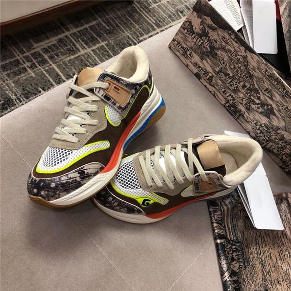 

mens & women ultrapace sneaker with reflective fabric, classic running shoes flat runners oversized sneaekers multicolor with box d09, Black