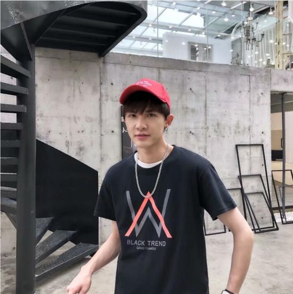 

65% скидка 2019 лето дизайнер мужской одежды белые футболки печати мода тройники размер m-xxxl, White;black