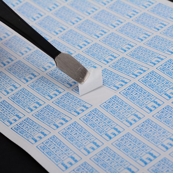 600 pezzi di garanzia di carta tagliuzzata annullata se rimossa etichetta di sicurezza del sigillo di protezione dell'adesivo
