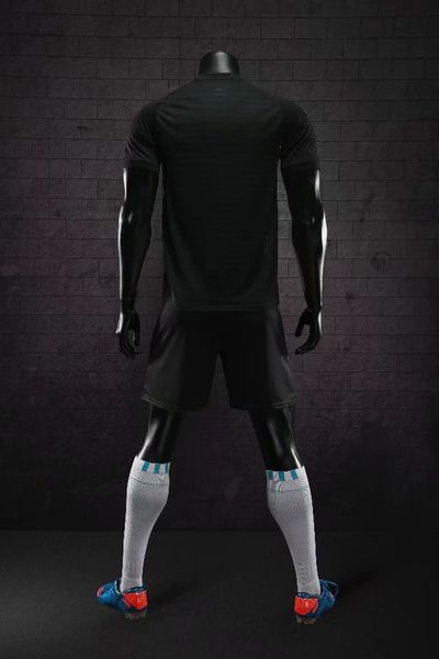 

2019 men training football sets with shorts uniforms reversible football jerseys for that home and away look kits sports b21-18, Black;red