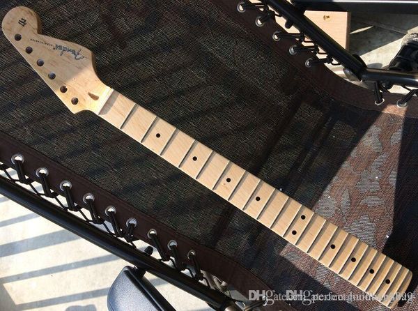 

fast shipping new stratocaster electric guitar st neck 22 fret maple fingerplate varnish after the belt guitar neck -17-11