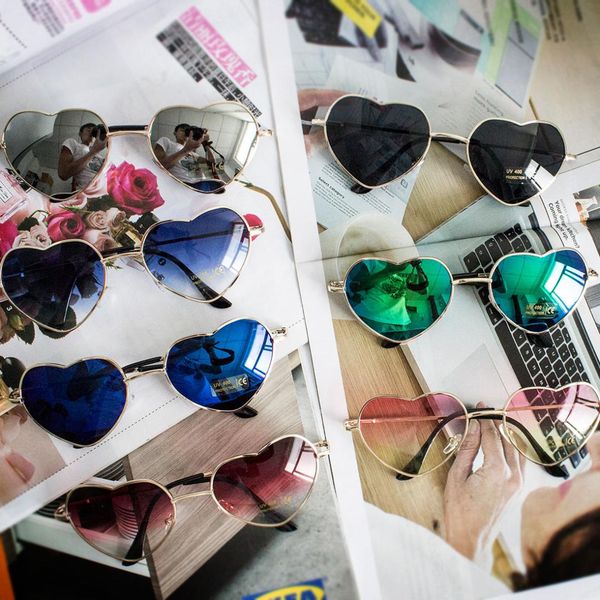 

retro love ocean lens sunglasses star street shoot peach heart shaped sunglasses tide models, White;black