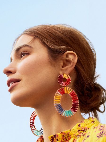 

european and american earrings jewelry hollowed-out alloy section dyed with color lafite grass weaving girl earrings, Golden;silver