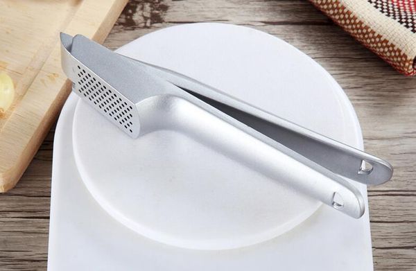 

worthbuy aluminum alloy garlic presses vegetable slicer convenient split crusher ginger garlic crusher kitchen accessories quality