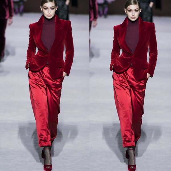 Burgundy Velvet Madre della sposa Suit Satin Pants Abiti da sera Celebrity Abiti formali per matrimoni Blazer di smoking (giacca+pantaloni)