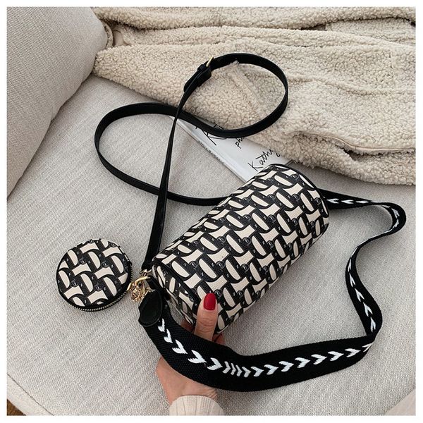 

bag for women's bag 2019 korean tide presbyopic canvas cylinder messenger ladies fashion shoulder women's bucket