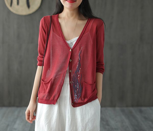 

summer new embroidery knitted female literary shirt 3934, White