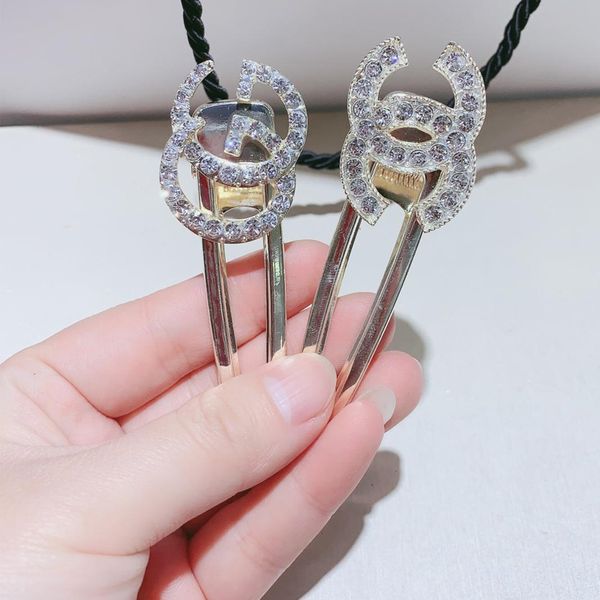 

Женщины Rhinestone Буква C Буква G Заколка для Волос Bling Bling Буквы Rhinestone Заколки Модные А