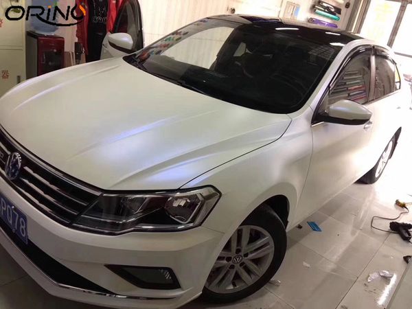 

premium matte chameleon pearl blue vinyl matt pearl white chameleon film air car wraps size:1.52*20m/roll (5ft x 65ft)