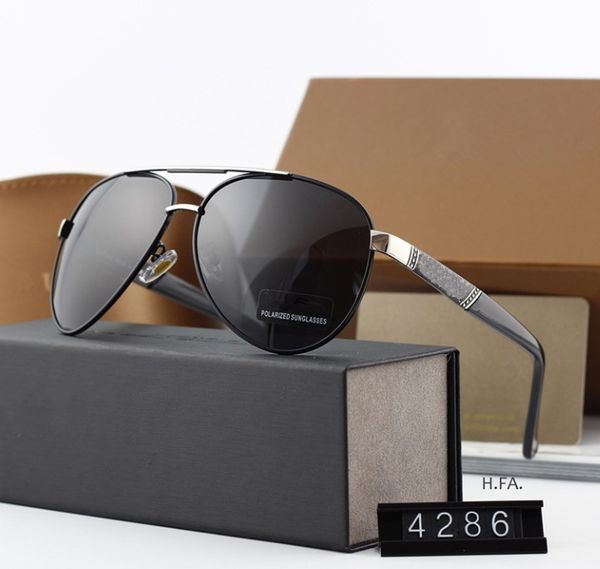 

Luxury men ungla e g4286 brand ungla e fa hion polarized ungla e for men ummer driving gla uv400 3 tyle with box, White;black