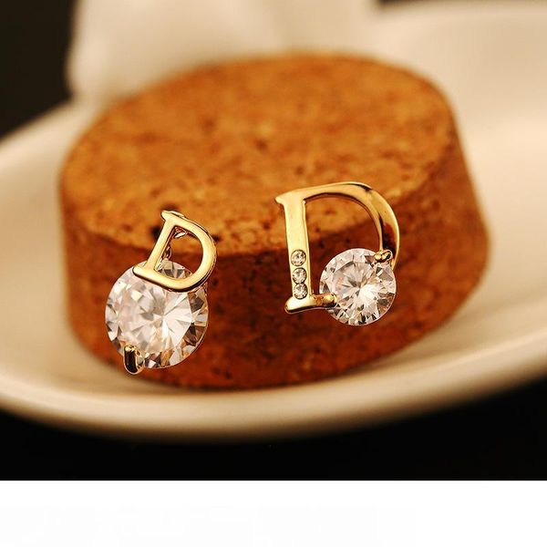 

2017 новая мода циркон асимметричная мода серьги стержня для женщин 18k позолоченные письмо бренд ювелирные изделия высокий, Golden;silver